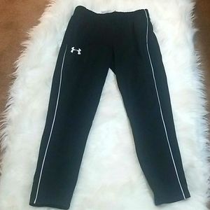 Under armour girls track pants size Small